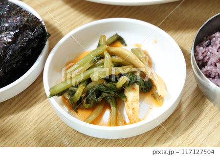 Koreaf traditional food young radish kimchi Koreaf traditional food young radish kimchi 117127504