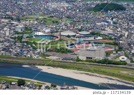 「岐阜城」天守閣展望台から望む岐阜の市内風景 「岐阜城」天守閣展望台から望む岐阜の市内風景 117134139