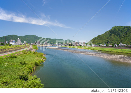 長良川と金華山・岐阜城 長良川と金華山・岐阜城 117142308