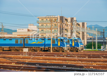 【JR貨物EH200形電気機関車】ECO POWER ブルーサンダー【南松本駅】 117142337