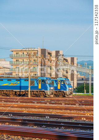 【JR貨物EH200形電気機関車】ECO POWER ブルーサンダー【南松本駅】 【JR貨物EH200形電気機関車】ECO POWER ブルーサンダー【南松本駅】 117142338