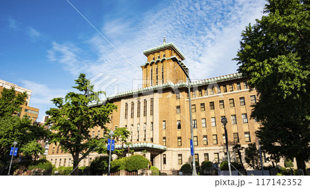 青空に映える洋風建築(神奈川旧県庁) 青空に映える洋風建築(神奈川旧県庁) 117142352