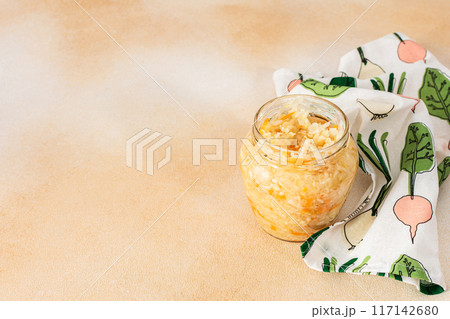 Fermenting fresh cabbage 117142680