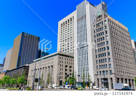 東京　千代田区 有楽町　日比谷通りから見た 第一生命日比谷ファースト 117142974
