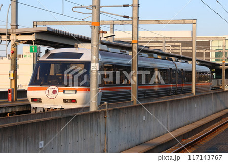 【京都丹後鉄道】夕方のKTR8500形「たんごリレー」(宮福線:福知山駅) 【京都丹後鉄道】夕方のKTR8500形「たんごリレー」(宮福線:福知山駅) 117143767