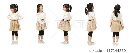 小学生女の子の全身人物切り抜き素材 117144230