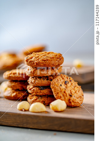 Macadamia nut cookie with chocolate chips. Delicio Macadamia nut cookie with chocolate chips. Delicio 117144289