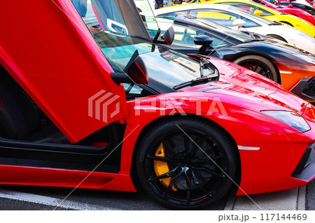 赤いスポーツカー 赤いスポーツカー 117144469