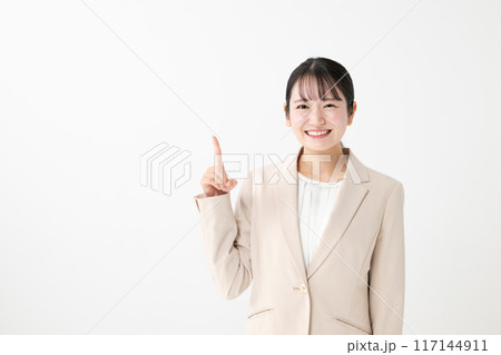 若いビジネスウーマン 117144911