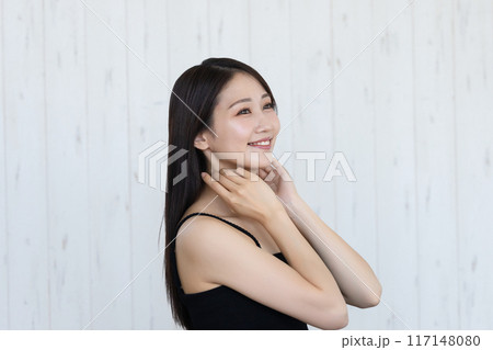 ストレートヘアの女性 ストレートヘアの女性 117148080