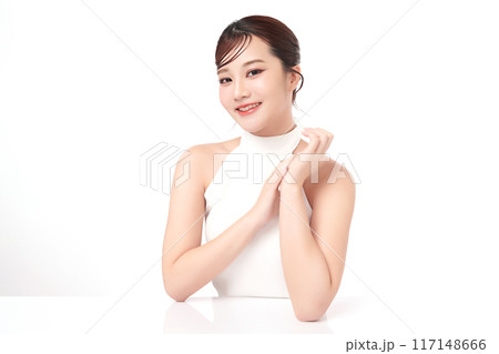 Beautiful young asian woman with clean fresh skin on white background, Face care, Facial treatment, Cosmetology, beauty and spa, Asian women portrait. 117148666