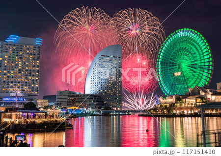 《神奈川県》横浜夜景の花火大会・みなとみらいスマートフェスティバル 117151410