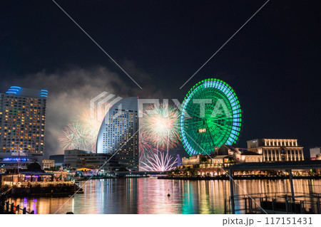 《神奈川県》横浜夜景の花火大会・みなとみらいスマートフェスティバル 117151431