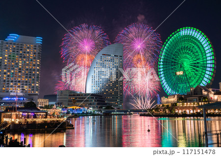 《神奈川県》横浜夜景の花火大会・みなとみらいスマートフェスティバル 117151478