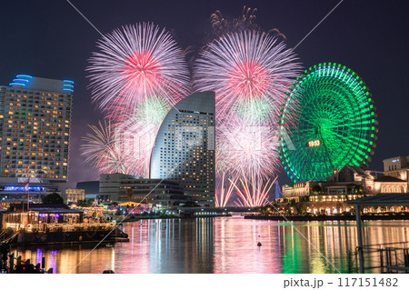 《神奈川県》横浜夜景の花火大会・みなとみらいスマートフェスティバル 117151482