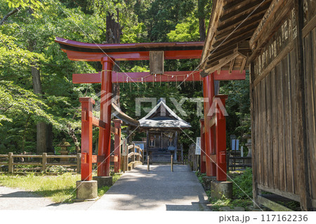 飯盛山の厳島神社 117162236