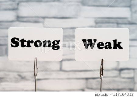 StrongとWeakのカード StrongとWeakのカード 117164312