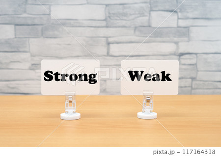 StrongとWeakのカード 117164318