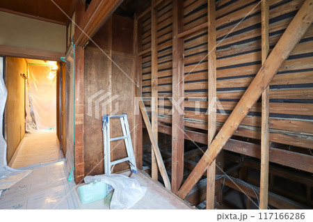 古い木造住宅の耐震工事 古い木造住宅の耐震工事 117166286
