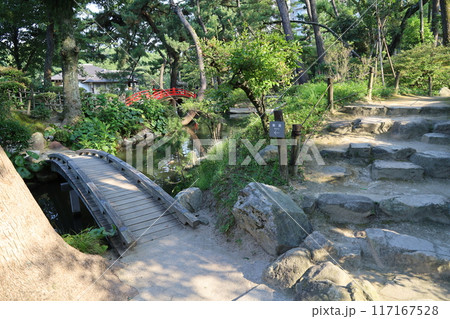 広島市の大名庭園：縮景園 117167528