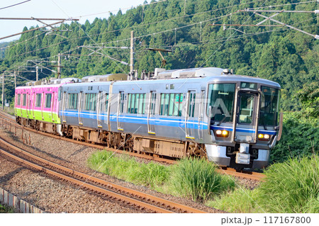 ハピラインふくい JR色特別色混結4両編成　細呂木駅　HF04編成 117167800