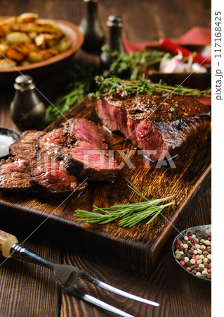 Juicy grilled top blade beef steak Juicy grilled top blade beef steak 117168425