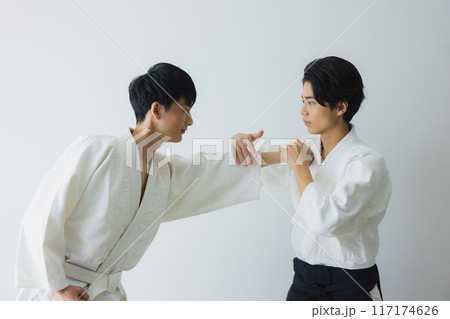 道着の男性　　 117174626