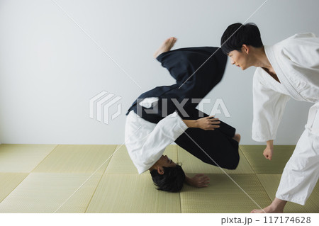 道着の男性 道着の男性 117174628