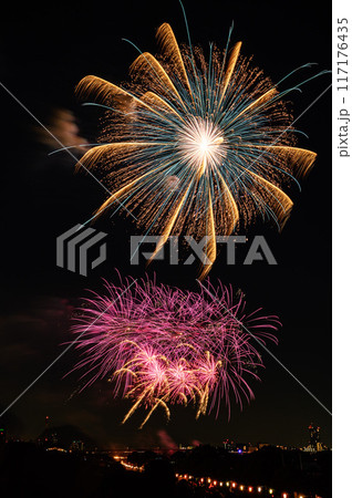 関東人気・戸田橋いたばし花火大会スターマイン 117176435
