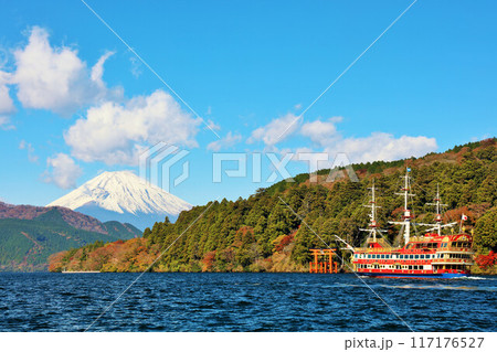 神奈川県　秋の箱根と海賊船　そして富士山 117176527