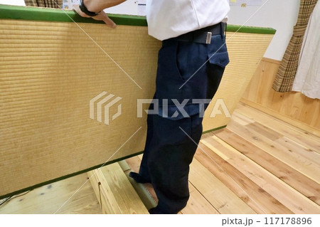 畳交換、古い畳の搬出 117178896