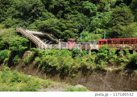 嵯峨野観光鉄道　トロッコ保津峡駅 ／ 保津川下り 【京都府京都市西京区嵐山】 117180532