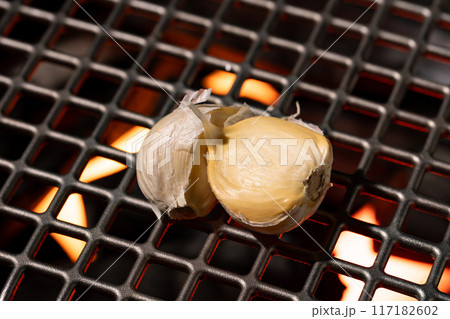 ニンニク焼き 117182602