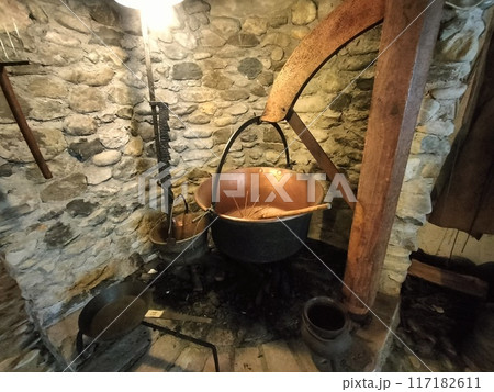 昔のチーズ鍋 117182611