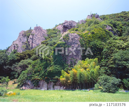 「世界文化遺産」石見銀山、石見城跡(竜嵒山) 「世界文化遺産」石見銀山、石見城跡(竜嵒山) 117183576