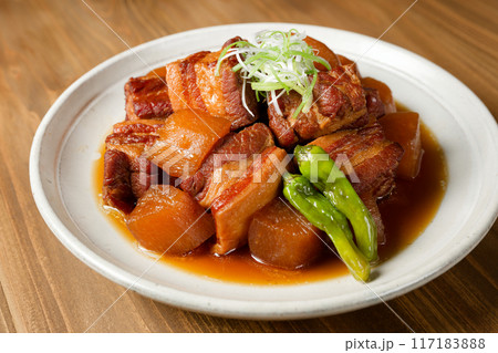 豚の角煮と大根の煮物 豚の角煮と大根の煮物 117183888
