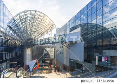京都駅 大階段から見下ろす 京都駅 大階段から見下ろす 117183990