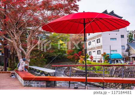 【静岡県】秋の修善寺温泉　桂川　足湯 117184481
