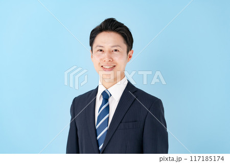ビジネスマン ミドル男性 ポートレート ビジネスマン ミドル男性 ポートレート 117185174