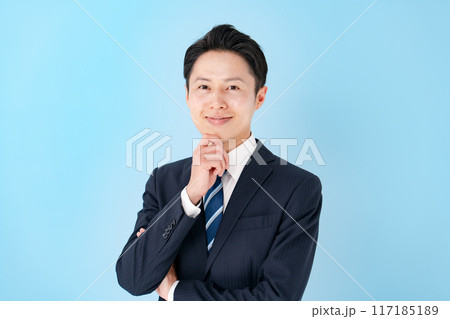 ビジネスマン ミドル男性 ポートレート ビジネスマン ミドル男性 ポートレート 117185189