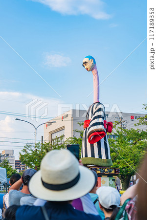 首が伸びるからくり人形、大四日市まつりの大入道〈三重県四日市市〉 117189358