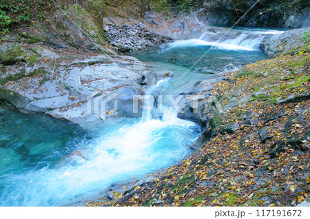 秋の西沢渓谷 117191672
