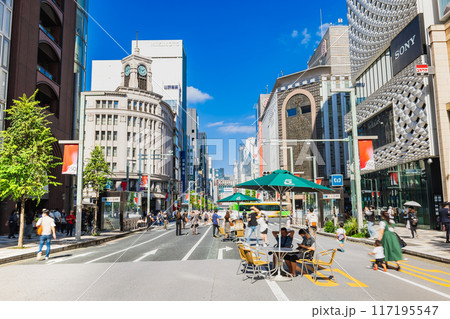 休日の銀座　歩行者天国 117195547