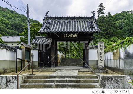 少林寺　山門　岡山県岡山市 117204786
