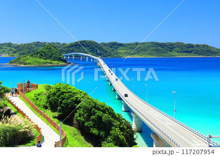 【山口県】快晴の角島大橋(海士ヶ瀬ロード) 【山口県】快晴の角島大橋(海士ヶ瀬ロード) 117207954