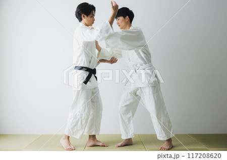 道着の男性　　 117208620