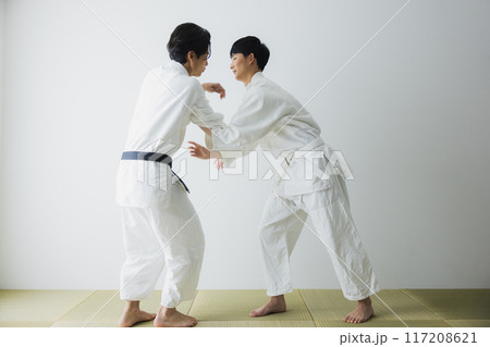 道着の男性   道着の男性   117208621