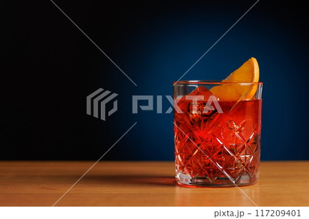 Cocktail allure 117209401