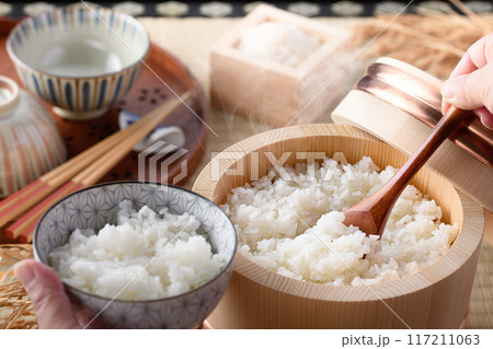 江戸おひつ （ 木製おひつ ）保存するだけでお米がツヤツヤふっくららおいしい炊き立てご飯 117211063