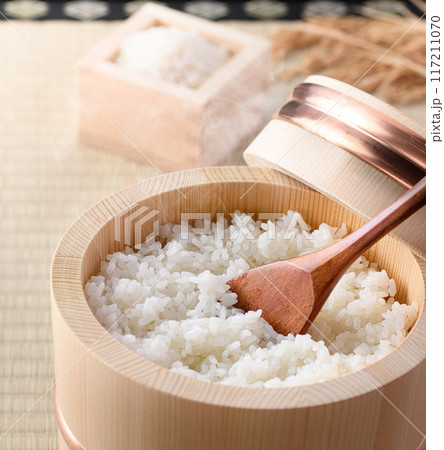 江戸おひつ ( 木製おひつ )保存するだけでお米がツヤツヤふっくららおいしい炊き立てご飯 江戸おひつ ( 木製おひつ )保存するだけでお米がツヤツヤふっくららおいしい炊き立てご飯 117211070